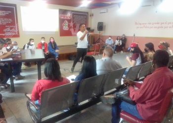 Movimientos sociales del Psuv reciben formación comunicacional para “defender a la Revolución Bolivariana” de cara a las elecciones presidenciales de 2024