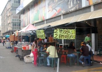 Comerciantes informales deberán ponerse al día con la municipalidad