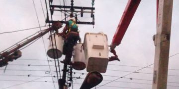 Instalados Transformadores en la calle 5 del Barrio el Milagro