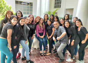 Plan de negocios en revista digital plasmaron estudiantes de UPTT Boconó