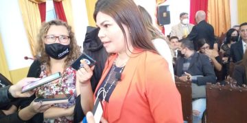Liliana Guerrero: el régimen vuelve sal y agua beneficio de los educadores