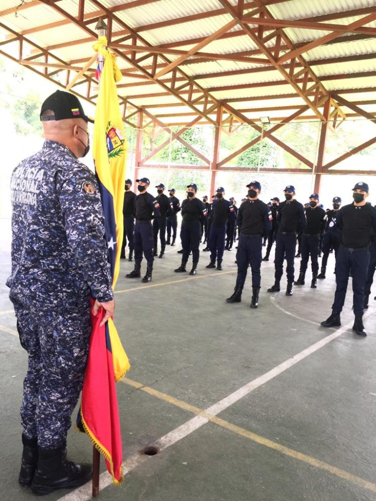 Más de 90 funcionarios egresados de la UNES fueron recibidos por el CPNB