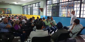 «Maduro paga ya»: exigen los docentes del Táchira 