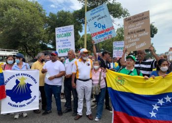 Trabajadores públicos protestan por cuarta vez en Valera contra el instructivo Onapre