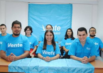 Vente Joven juramentó nueva estructura en Trujillo