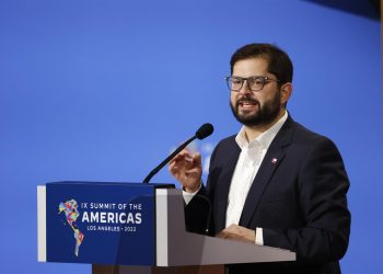 Boric pide «urgencia» parlamentaria para el proyecto de 40 horas semanales de jornada laboral