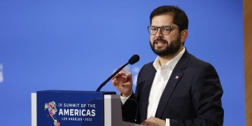 Boric pide «urgencia» parlamentaria para el proyecto de 40 horas semanales de jornada laboral