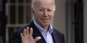 Biden sale de su aislamiento al dar negativo en una segunda prueba de covid