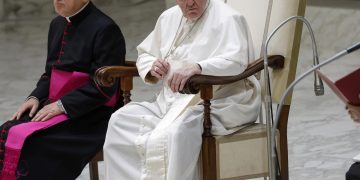 El papa avisa que pretender la eterna juventud es «delirante