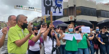 Profesores protestan en Valera: Si no cumplen con el pago no regresamos a las escuelas