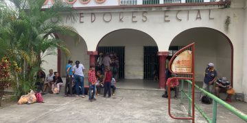 Mortadela es la proteína que ofrecen a los abuelos de Valera en el Comedor Popular