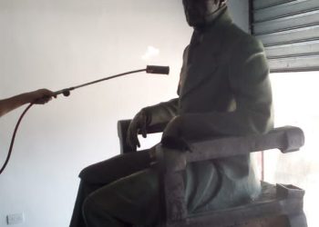 Este lunes no se realizó la audiencia de presentación en el caso de la estatua de Andrés Bello en Mérida