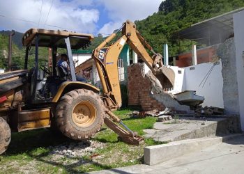 Tovar: Gobierno regional demolió viviendas dañadas por el deslave de 2021
