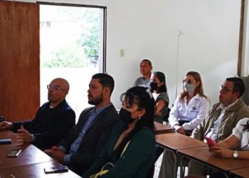 ULA NURR e Industria Farmacéutica evalúan producción de medicamentos en Trujillo
