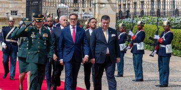 El nuevo embajador de Venezuela en Colombia presenta sus cartas credenciales a Petro