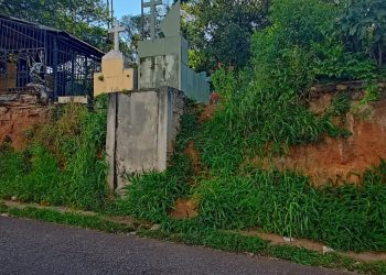 Advierten que cementerio municipal de San Cristóbal se está cayendo a pedazos 