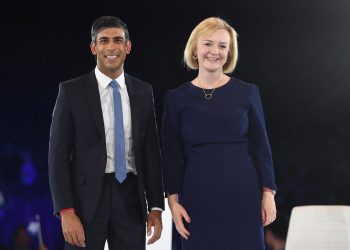 Termina la votación para suceder a Johnson con Truss como favorita