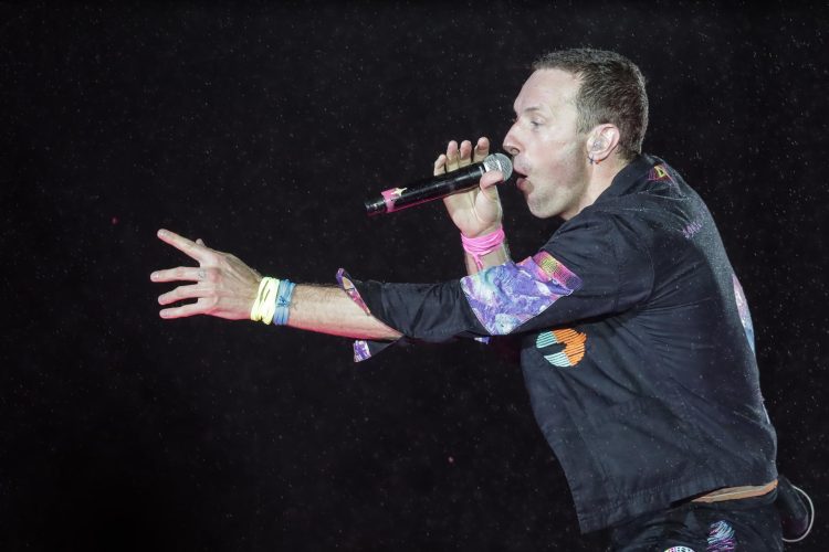 Coldplay, con un espectáculo lleno de efectos, inicia en Río su gira por Sudamérica