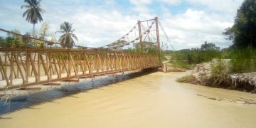 Monte Carmelo | Desbordamiento del Río Pocó afecta al puente y a comunidades aledañas