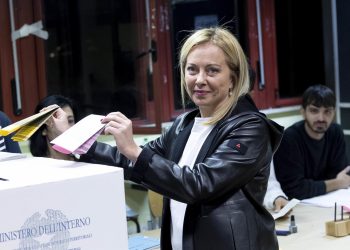 La derecha gana elecciones en Italia con un 42,2 %, según proyección
