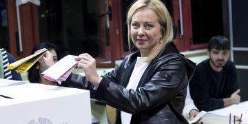 La derecha gana elecciones en Italia con un 42,2 %, según proyección