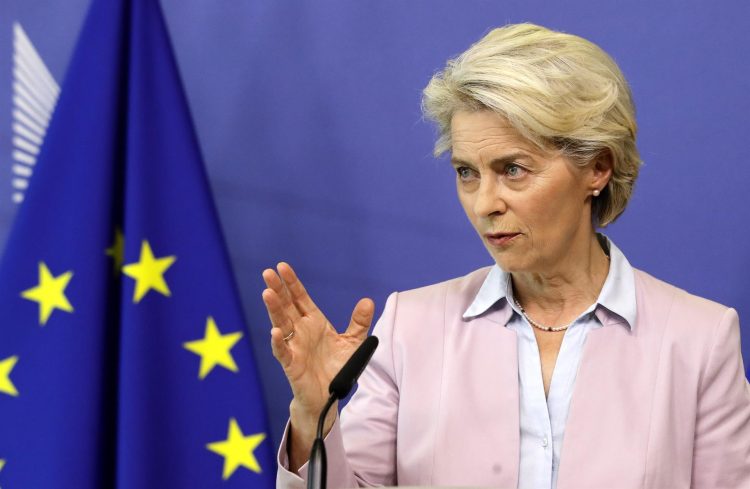 La presidenta de la Comisión Europea, Ursula von der Leyen, este miércoles en Bruselas. EFE/EPA/OLIVIER HOSLET