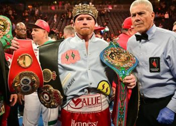 «Canelo» Álvarez derrotó por decisión a Golovkin y mantiene reinado en el peso supermediano