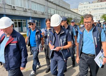 Expertos del OIEA permanecen en Zaporiyia en una misión cuestionada por Kiev