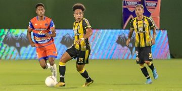 El aurinegro se mantiene en pie de lucha por un cupo al G4