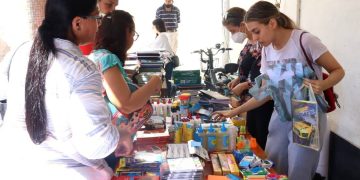 Alcaldesa Angie Quintana inaugura Feria Escolar regreso a clase