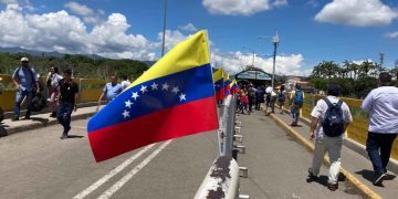 Frontera/ Certificación de operaciones aduaneras depende de apertura de consulados