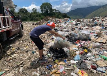 Rotarios boconeses forman juventud ambientalista para un mejor futuro  