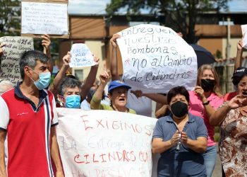 Táchira | Protestan en rechazo a la entrega de otros cilindros de gas