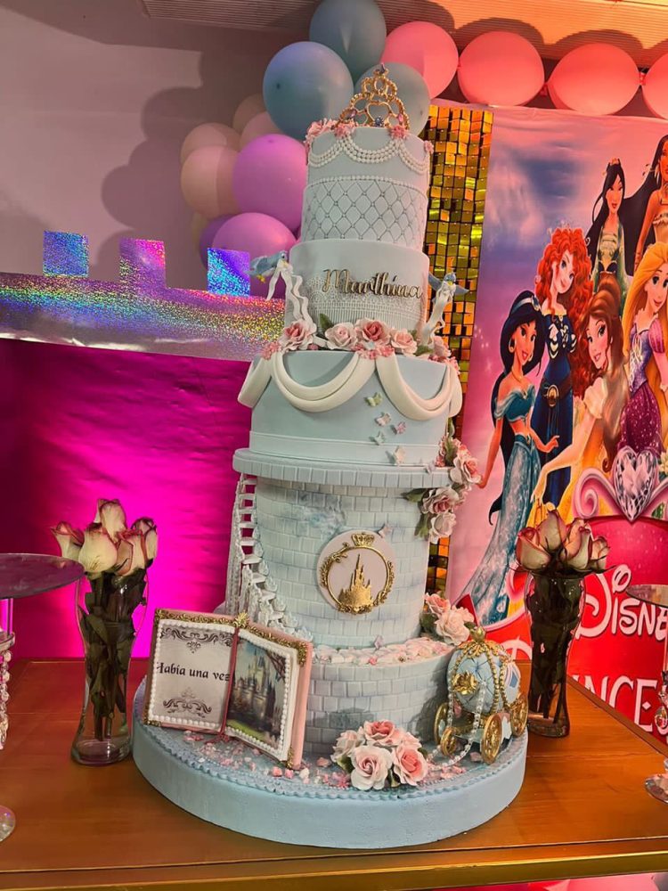 Isabel Guillen:  Arte, diseño y gala