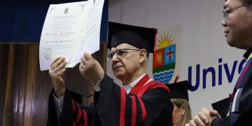 Mons. Mario Moronta recibió Doctorado honoris causa en Derecho por la UCAT