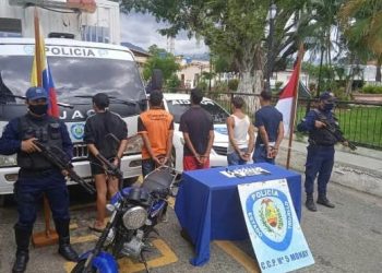 Detienen a 5 personas por microtráfico de drogas