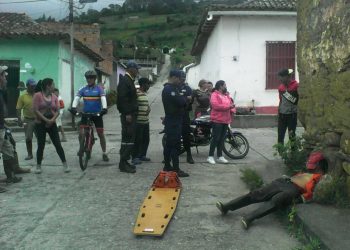 Encuentran hombre muerto en plena vía pública de Niquitao  