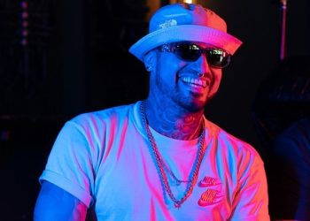 ‌Obras de arte del venezolano César Ember se hacen tendencia en Suecia
