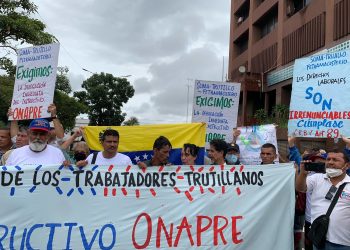 Trabajadores de la administración pública retoman las protestas en las calles de Valera