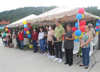 Ejido: 115 familias recibieron los títulos de propiedad de sus viviendas