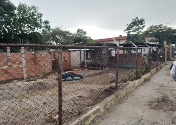 Denuncian que Alcaldía de Ureña cedió terrenos del Cuerpo de Bomberos a trabajadores de la economía informal