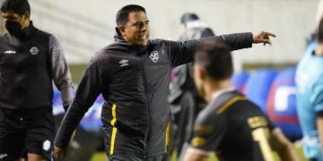 Cesar Farías lleva al Aucas a su primera clasificación a Copa Libertadores