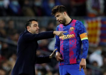 Xavi revoluciona el once en Mallorca