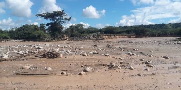 Panamericana | Cedió torre de alta tensión por crecida de la Vichú en Sabana de Mendoza y dejó sin fluido eléctrico a 6 municipios