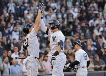 El cubano Cortés y Stanton envían a Yanquis a la Serie de Campeonato