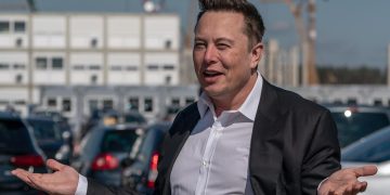 Disuelta la junta directiva de Twitter tras la compra de Elon Musk