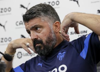 Gattuso: “Hay dos ‘Barcelonas’ y el de la Liga juega increíble”