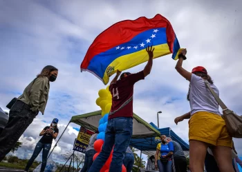 ¿Quiénes son elegibles y quiénes no en el nuevo programa migratorio para venezolanos en EE.UU.?