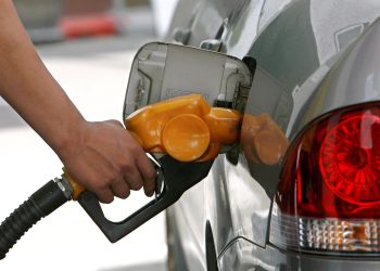 El Gobierno de Colombia inicia su polémica alza del precio de combustibles