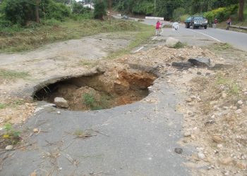 Cráteres en la vía Betijoque-Valera convierten a esta carrera en un peligro latente
